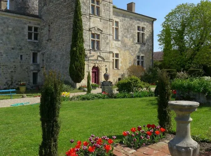 Chateau Du 3* Fréchou